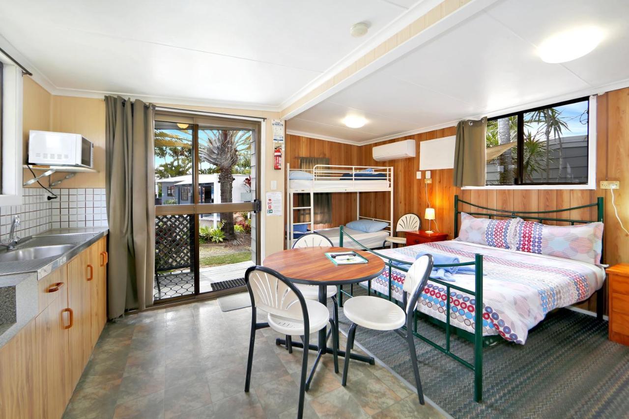 Cane Village Holiday Park Bundaberg Exterior foto
